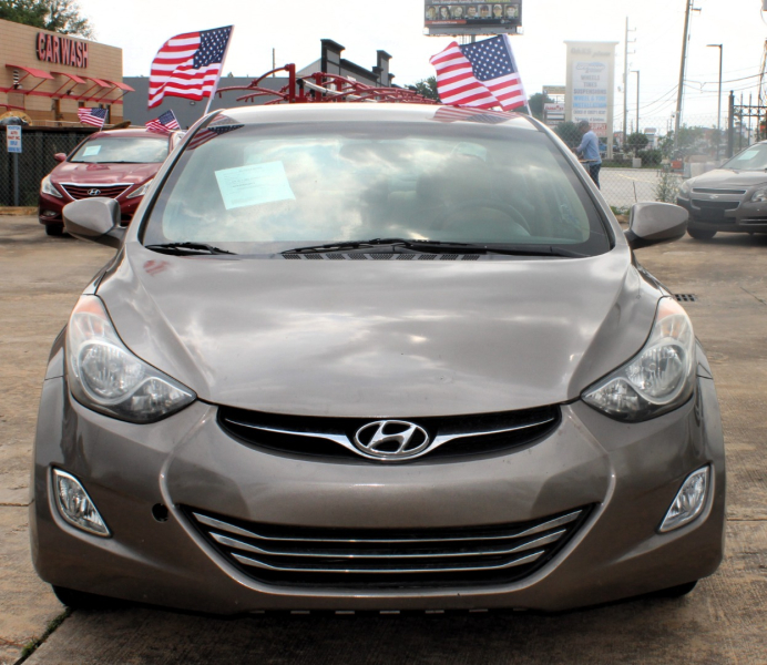 Hyundai Elantra 2013 price $5,895