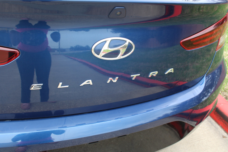 Hyundai Elantra 2020 price $12,995