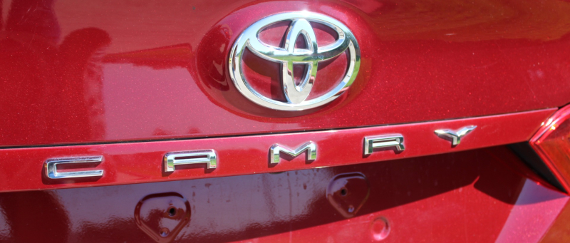 Toyota Camry 2018 price $16,495