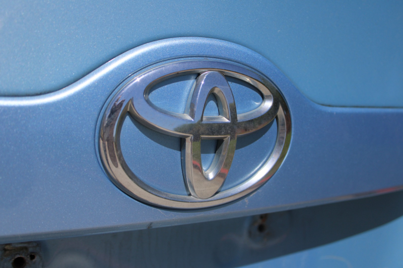 Toyota Camry 2012 price $7,995