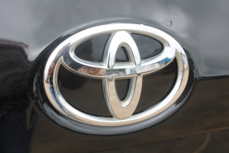 Toyota Corolla 2017 price $14,995