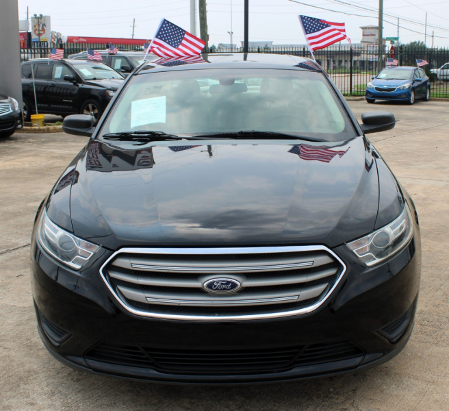 Ford Taurus 2016 price $10,495