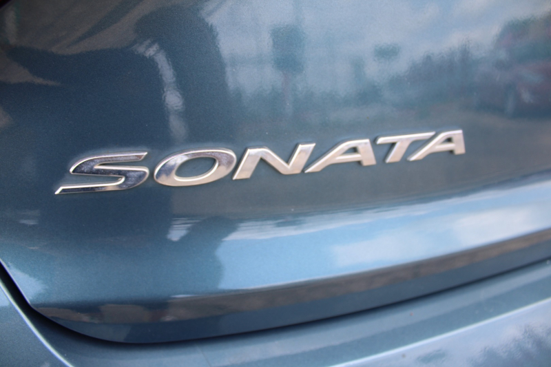 Hyundai Sonata 2017 price $10,995