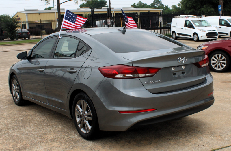 Hyundai Elantra 2018 price $12,995