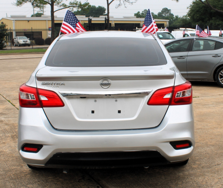 Nissan Sentra 2019 price $10,995