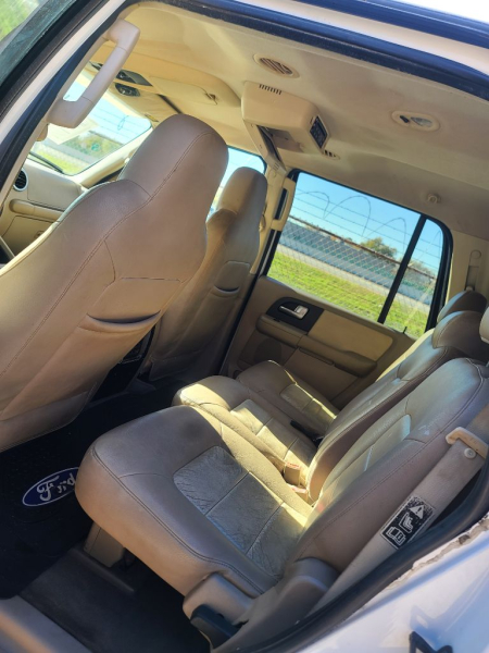 FORD EXPEDITION 2004 price $2,000