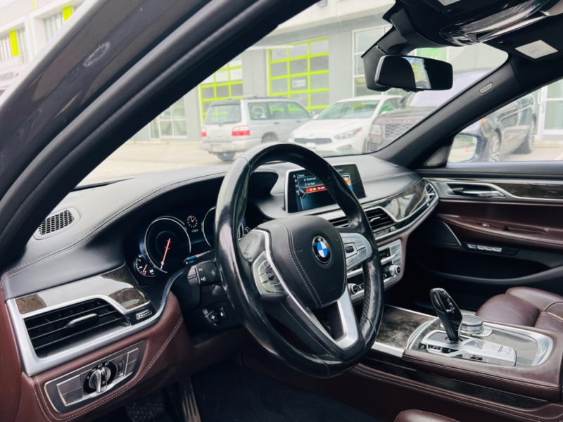 BMW 7-Series 2016 price $29,800
