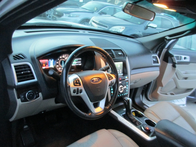 Ford Explorer 2013 price $8,900