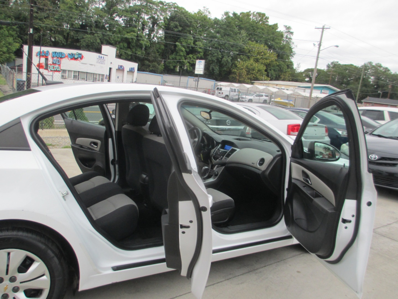 Chevrolet Cruze 2014 price $6,700