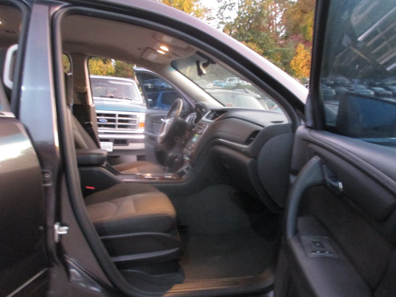Chevrolet Traverse 2013 price $9,995