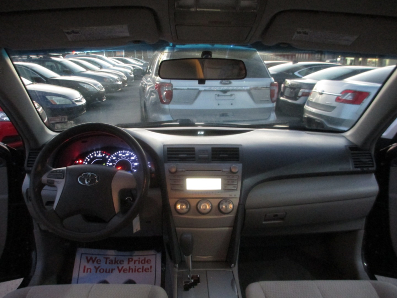 Toyota Camry 2011 price $6,900