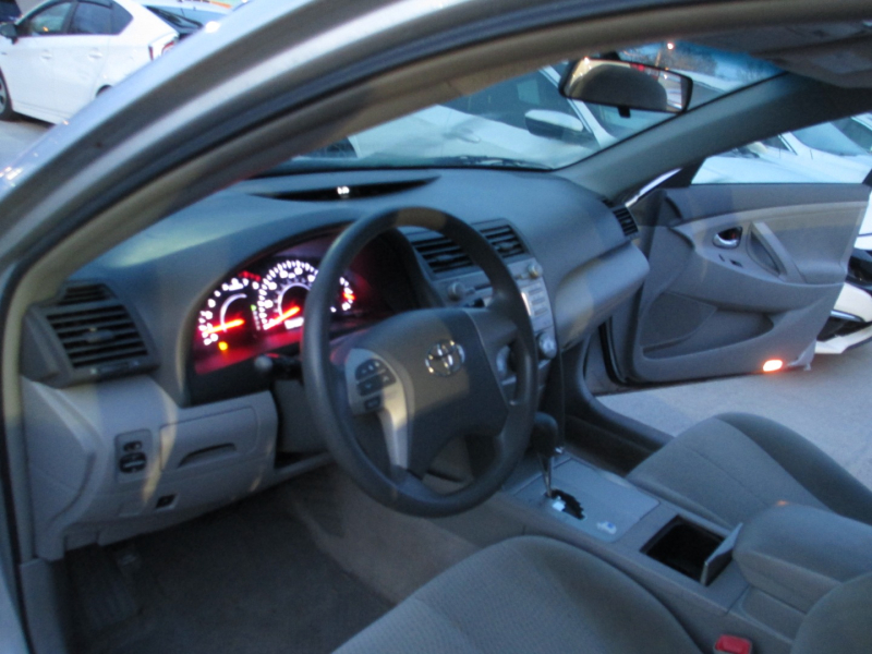 Toyota Camry 2011 price $7,900