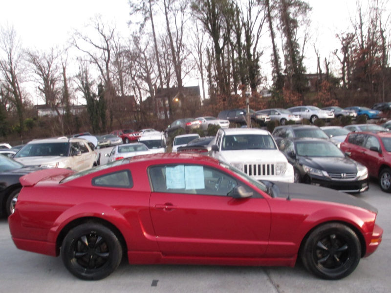 Ford Mustang 2008 price $5,900