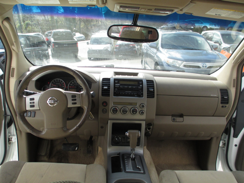 Nissan Pathfinder 2005 price $4,500