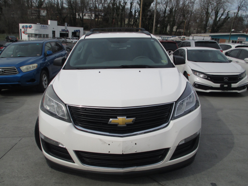 Chevrolet Traverse 2015 price $6,900