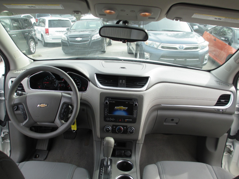 Chevrolet Traverse 2015 price $5,900