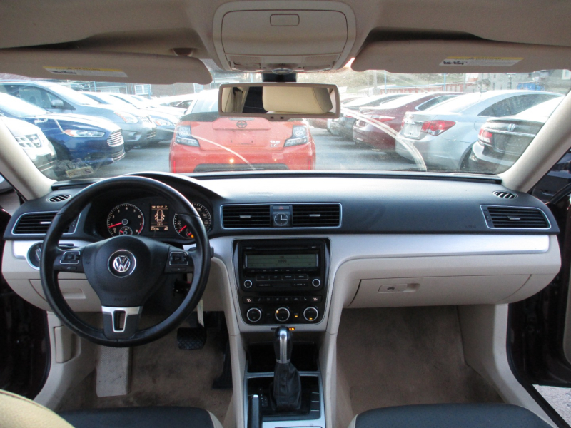 Volkswagen Passat 2012 price $6,995