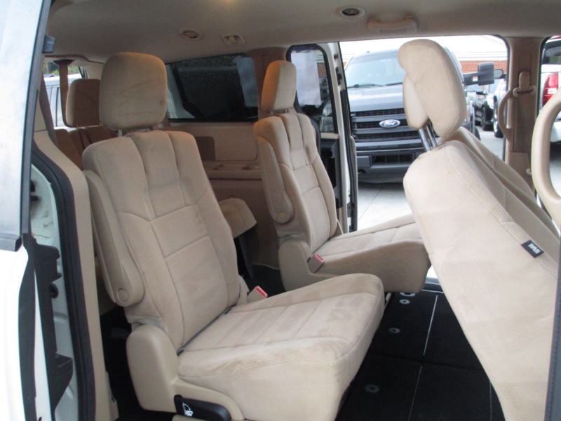Dodge Grand Caravan 2013 price $4,995