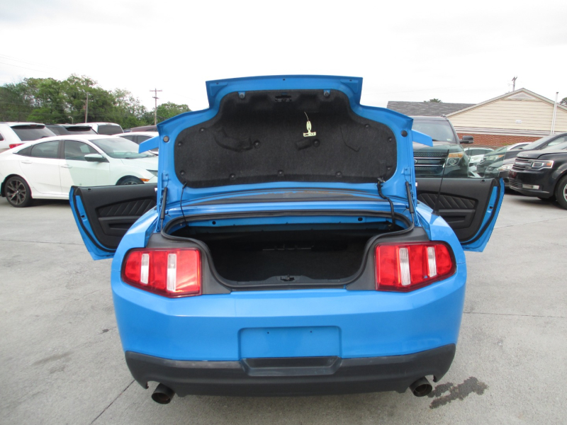 Ford Mustang 2011 price $8,500