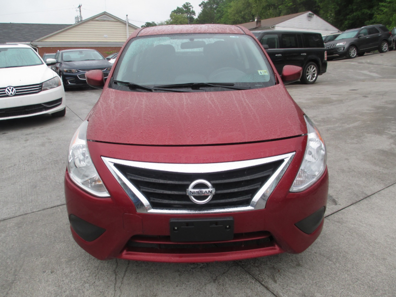 Nissan Versa Sedan 2019 price $9,500