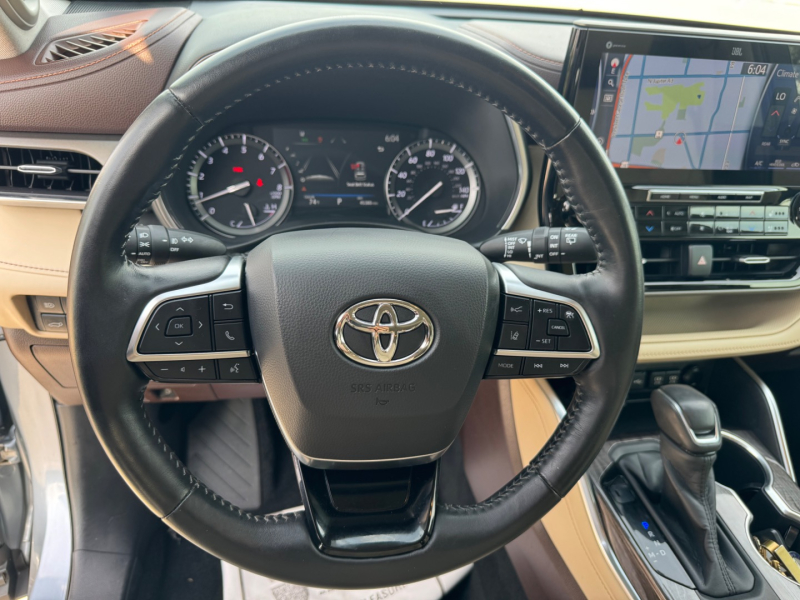 Toyota Highlander 2020 price $35,900