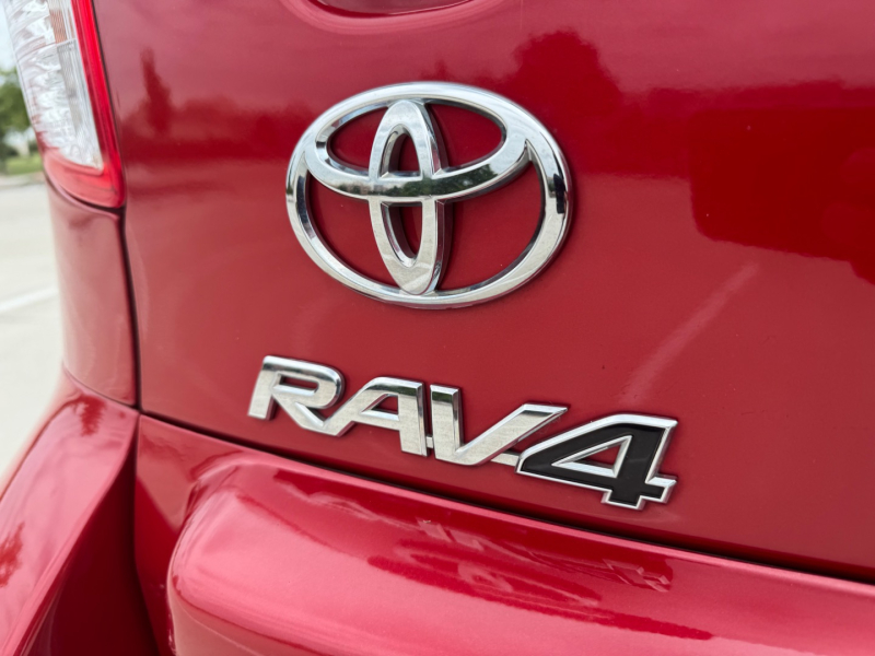 Toyota RAV4 2012 price $10,700