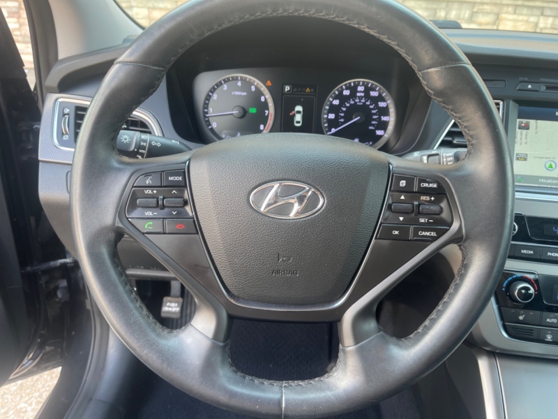 Hyundai Sonata 2015 price $9,940