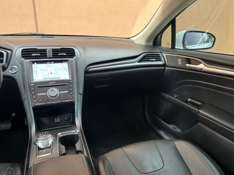 Ford Fusion Hybrid 2019 price $12,590
