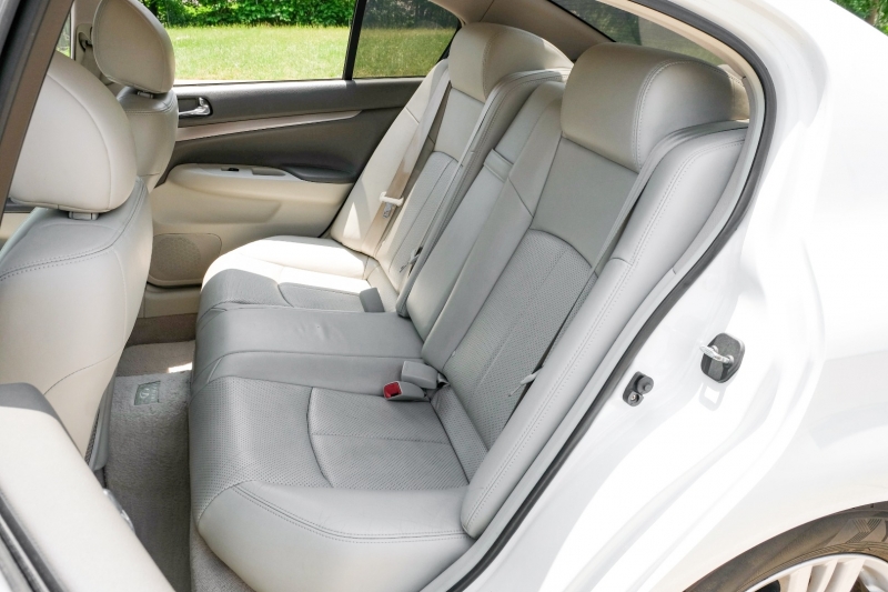 Infiniti G37 Sedan 2013 price $11,495