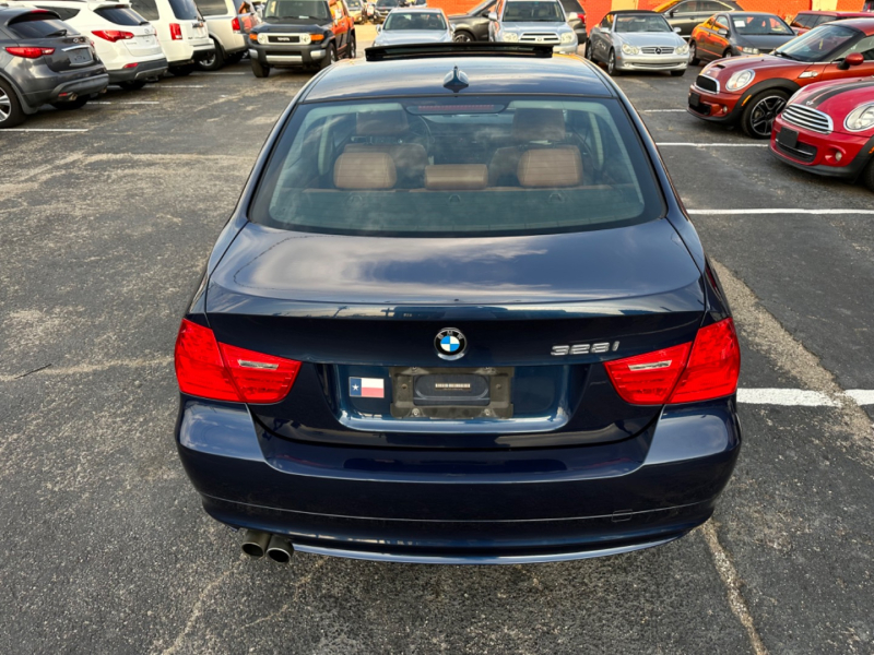 BMW 3-Series 2011 price $7,995