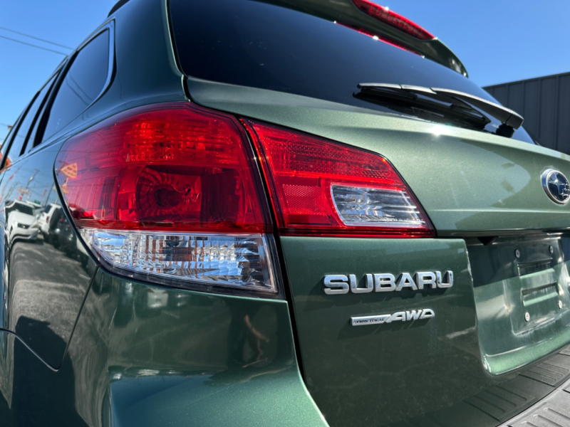 Subaru Outback 2013 price $9,797