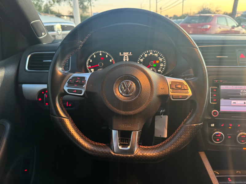 Volkswagen Jetta 2013 price $7,900 Cash
