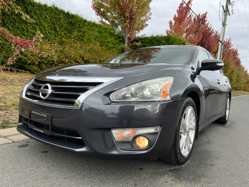 Nissan Altima 2013 price $12,990