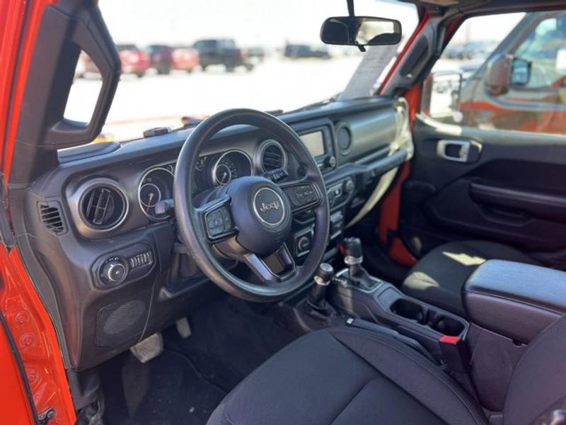 Jeep Wrangler Unlimited 2019 price $34,800