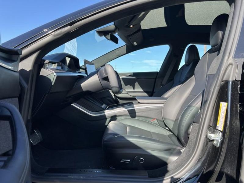 Tesla Model S 2022 price $97,600