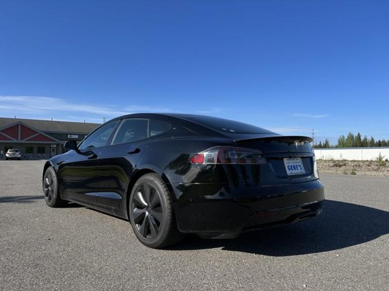 Tesla Model S 2022 price $97,600