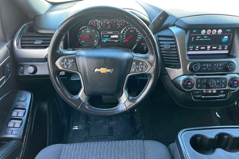 Chevrolet Suburban 2018 price $32,900