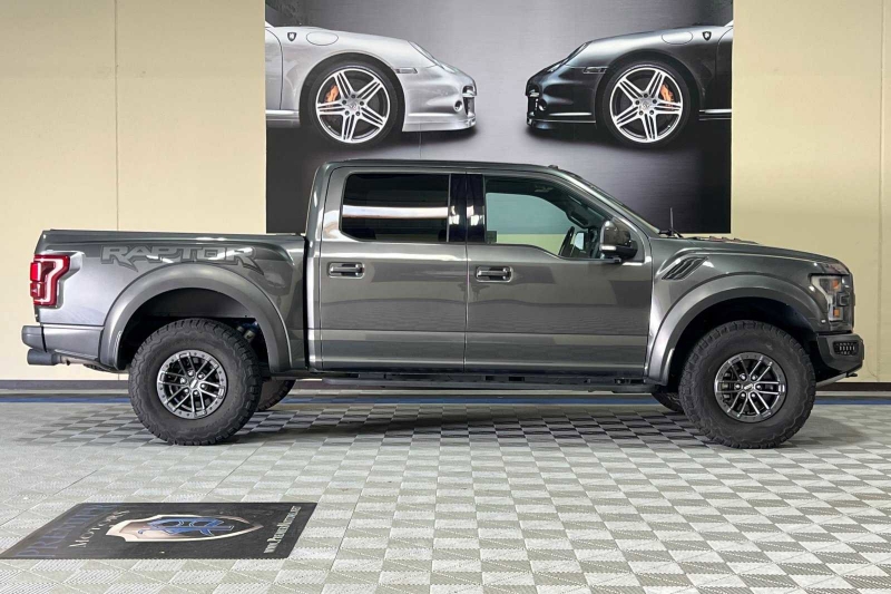 Ford F-150 2017 price $50,900