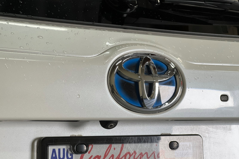 Toyota Highlander 2019 price $34,900