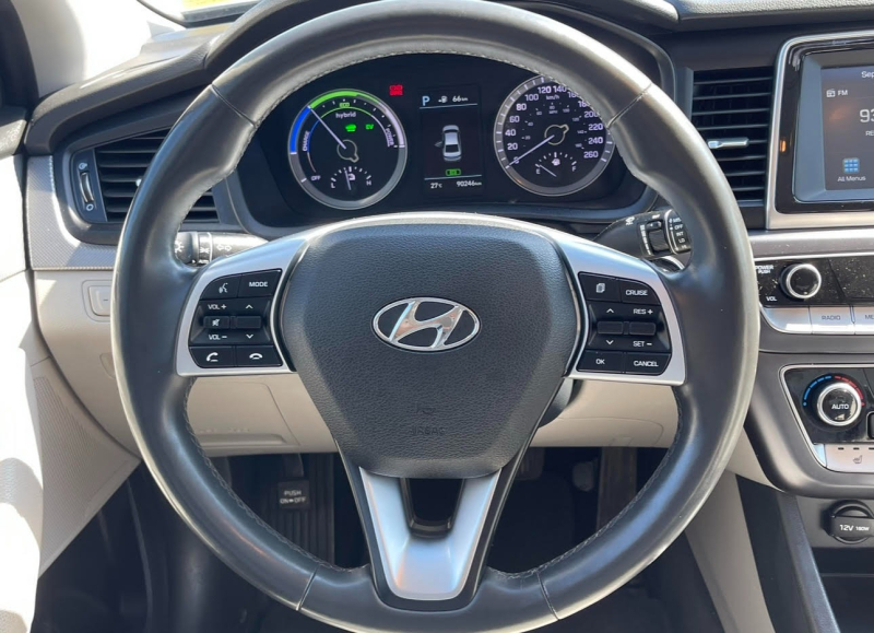 Hyundai Sonata Hybrid 2019 price $27,899