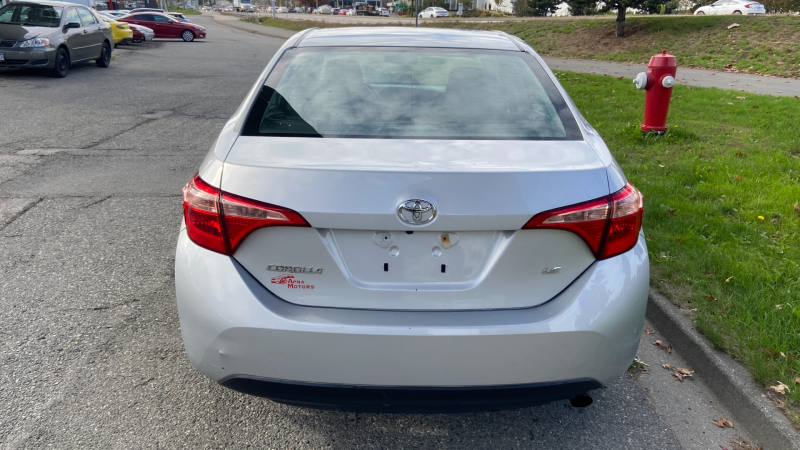 Toyota Corolla 2019 price $26,999