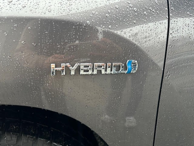 Toyota Highlander Hybrid 2012 price $17,999
