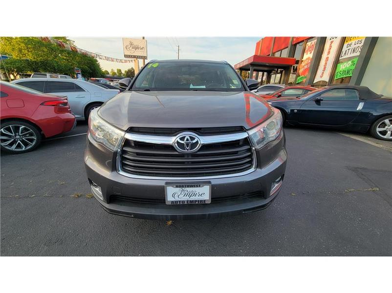 Toyota Highlander 2014 price $18,971