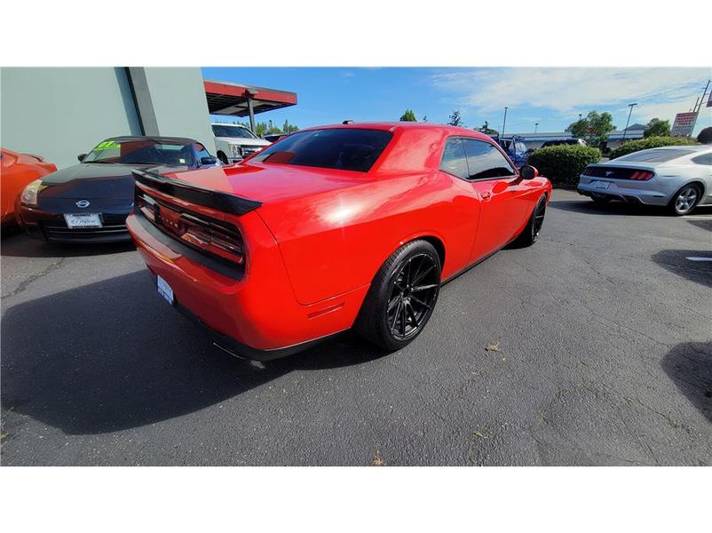 Dodge Challenger 2015 price $15,991