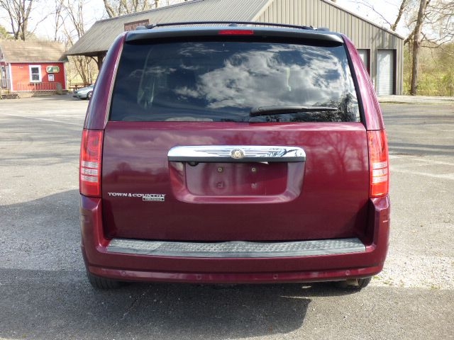 CHRYSLER TOWN & COUNTRY 2008 price Call for Pricing.