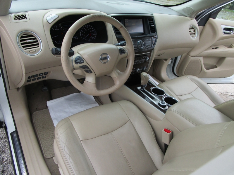 Nissan Pathfinder 2013 price $6,995