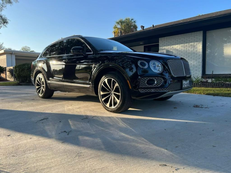 Bentley Bentayga 2018 price $96,995