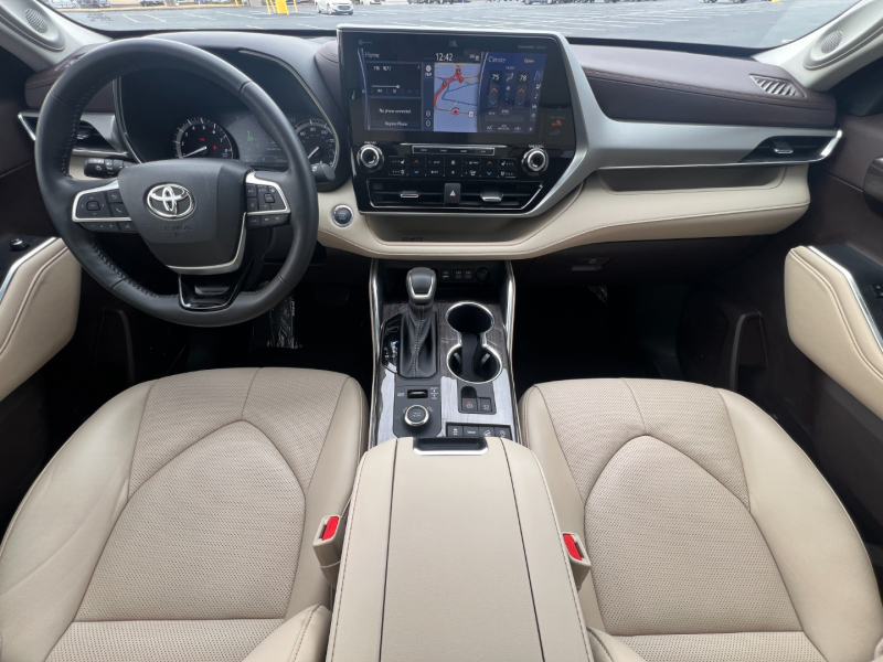 Toyota Highlander 2022 price $0