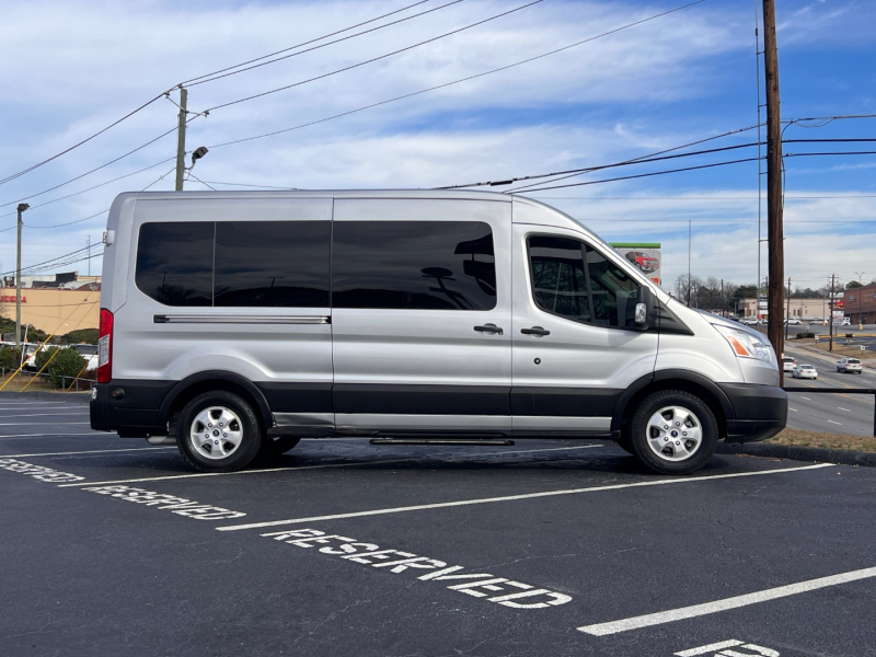 Ford Transit Passenger Wagon 2019 price $8,000