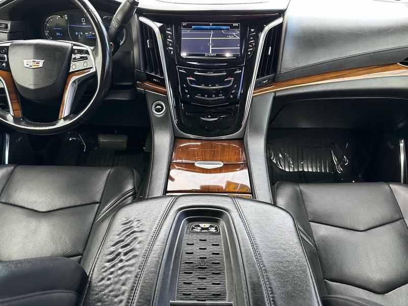 Cadillac Escalade 2017 price $45,999